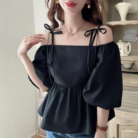 Women trendy top black